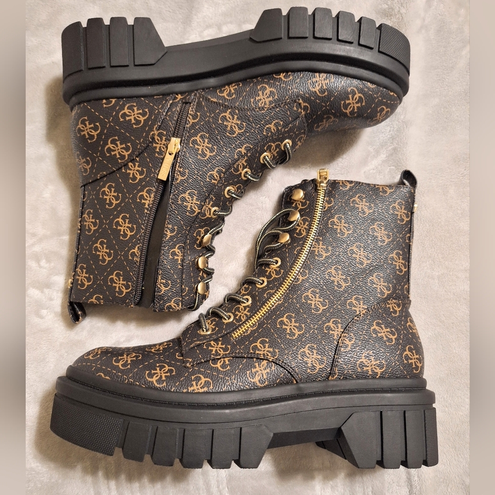 Guess Ferina combat boots size 11M